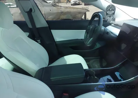 2018 Tesla Model 3 Long Range/Performance из США, поврежденный, VIN 5YJ3E1EB7JF100579